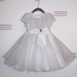 Girl's White Flower Girl Dress